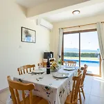 Blue Bay Dimitris Villa *
