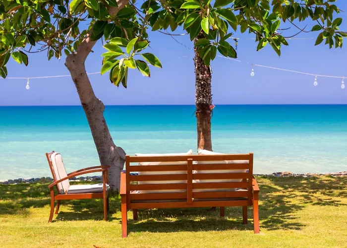 Blue Bay Dimitris * Mavroli